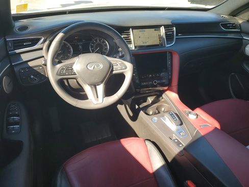 Used 2023 INFINITI QX50 Sport image 17