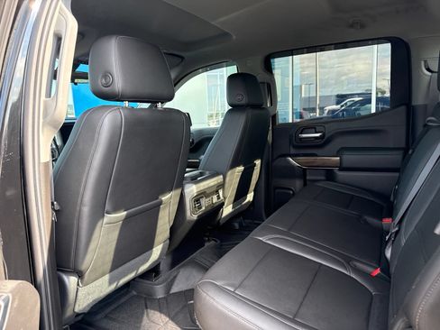 Used 2019 Chevrolet Silverado 1500 LT Trail Boss AWD/4WD image 15