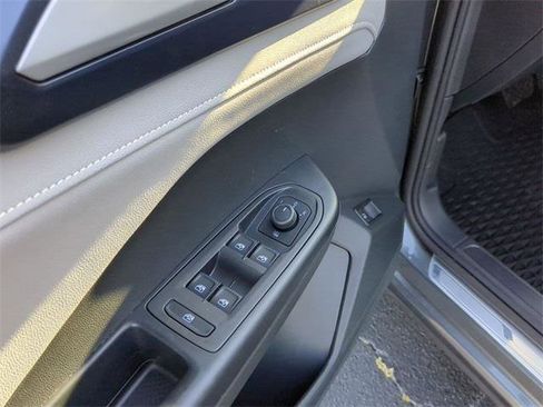New 2024 Volkswagen Taos SE image 13
