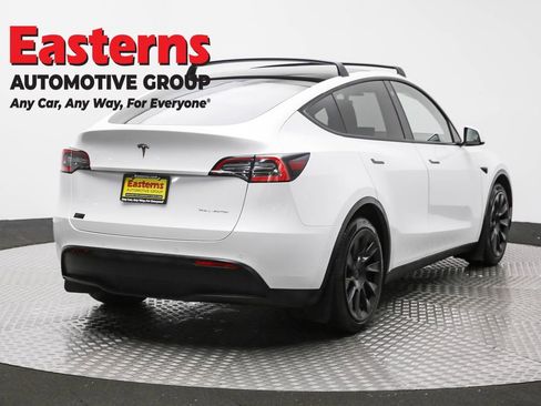 Used 2021 Tesla Model Y Long Range image 5