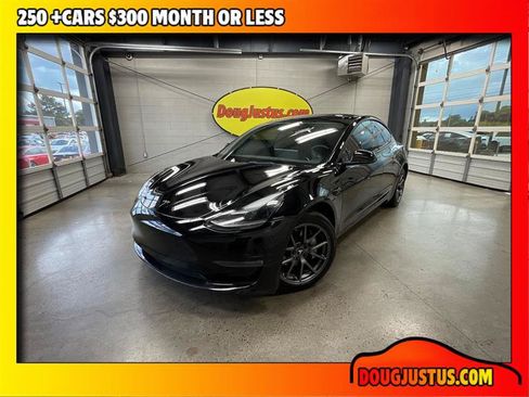 Used 2022 Tesla Model 3 Long Range AWD/4WD image 1