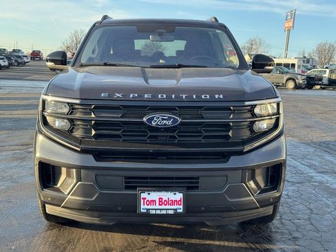 Used 2025 Ford Expedition Max Active image 10