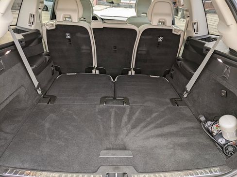 Certified 2024 Volvo XC90 T8 Core w/ Protection Package Premier image 26