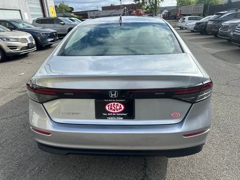 Used 2024 Honda Accord EX image 5