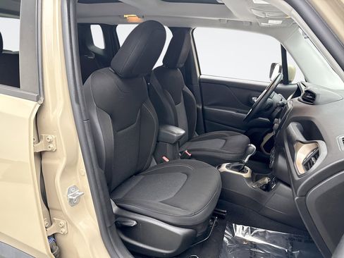 Used 2016 Jeep Renegade 75th Anniversary image 14