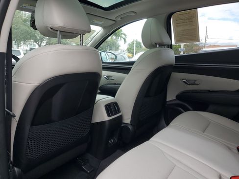 Used 2023 Hyundai Tucson Limited image 11
