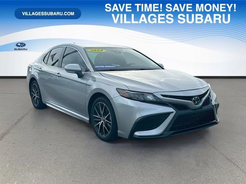 Used 2024 Toyota Camry SE FWD image 1
