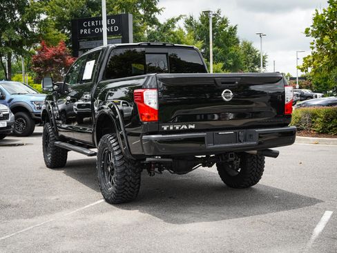 Used 2021 Nissan Titan SV w/ SV Convenience Package AWD/4WD image 8