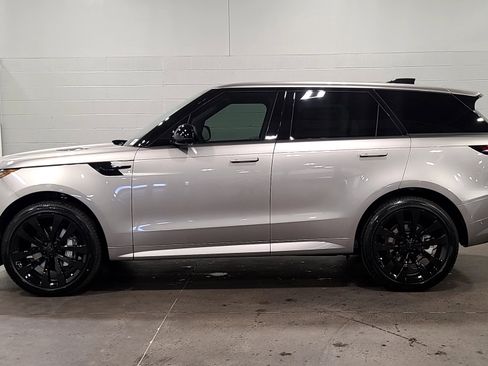 New 2026 Land Rover Range Rover Sport Dynamic SE image 7