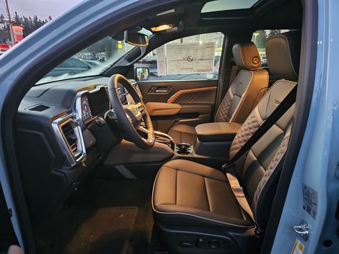 New 2026 GMC Canyon Denali image 19