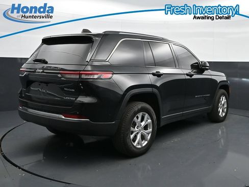Used 2023 Jeep Grand Cherokee Limited RWD image 10