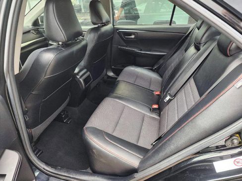 Used 2017 Toyota Camry LE image 10