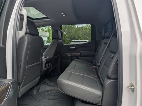 Used 2019 Chevrolet Silverado 1500 LT Trail Boss AWD/4WD image 18