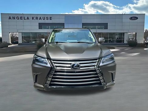 Used 2016 Lexus LX 570 4WD w/ Luxury Package image 2