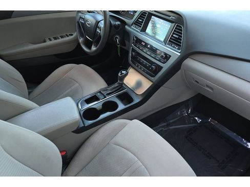 Used 2016 Hyundai Sonata SE image 17