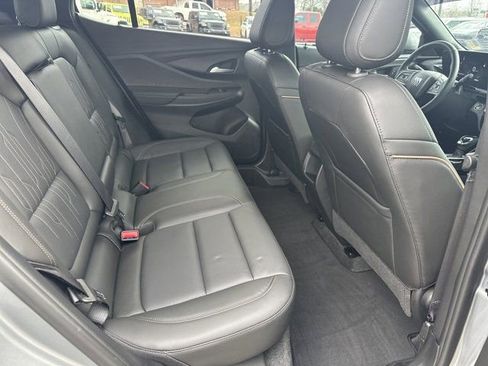 Used 2024 Buick Envista Avenir image 17