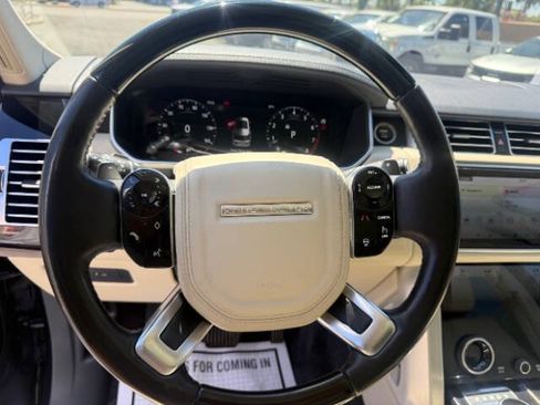 Used 2019 Land Rover Range Rover HSE AWD/4WD image 13