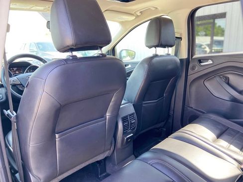 Used 2017 Ford Escape Titanium FWD image 20