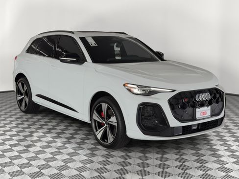 New 2026 Audi SQ5 Premium Plus AWD/4WD image 7