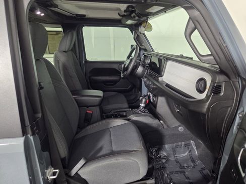 Used 2026 Jeep Wrangler Sport AWD/4WD image 28
