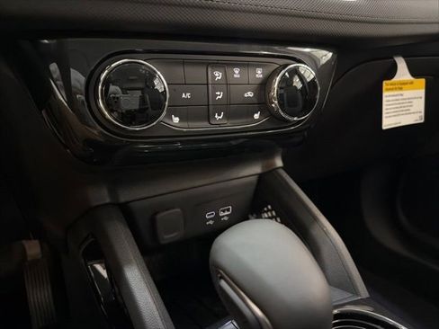 New 2026 Chevrolet TrailBlazer LT w/ Midnight Edition FWD image 26