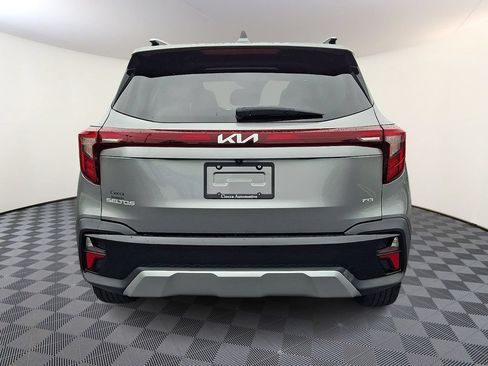 Used 2024 Kia Seltos S AWD/4WD image 8