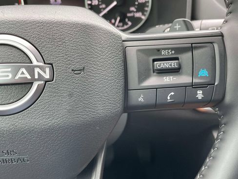 Used 2026 Nissan Rogue SV FWD image 23