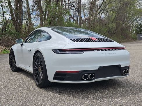 Used 2022 Porsche 911 Carrera 4S AWD/4WD image 3