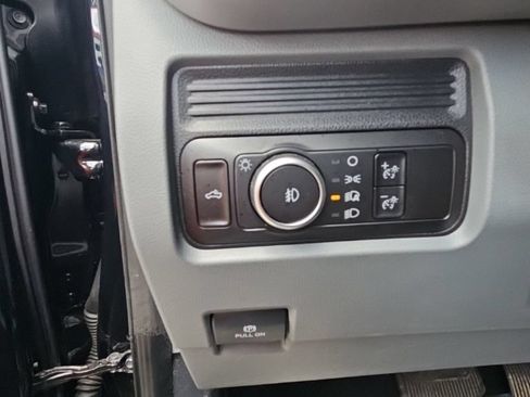 Used 2025 Ford F250 XL w/ STX Appearance Package AWD/4WD image 16