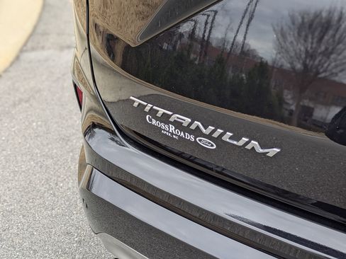 Certified 2022 Ford Edge Titanium w/ Equipment Group 301A image 33