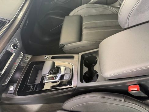 Used 2023 Audi Q5 2.0T Premium Plus w/ Premium Plus Package AWD/4WD image 16