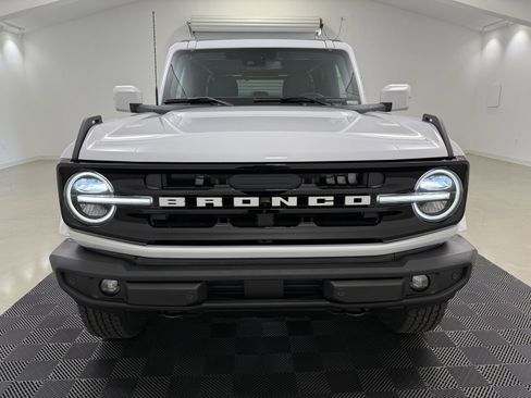 New 2025 Ford Bronco Outer Banks image 2