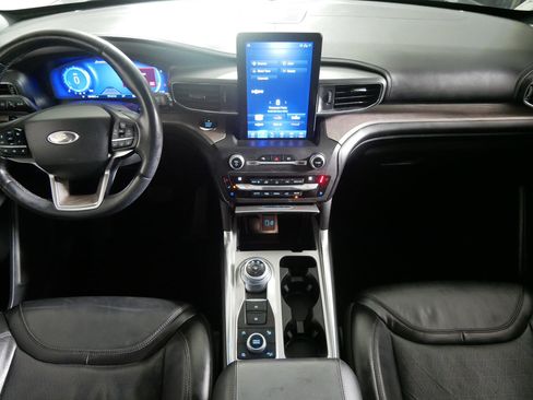 Used 2020 Ford Explorer Platinum w/ Premium Technology Package image 10