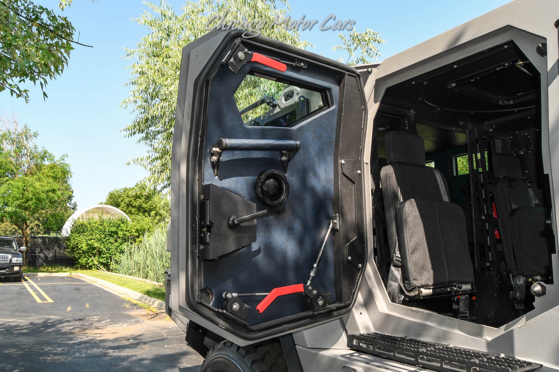 Used 2024 Ford F550 4x4 Regular Cab Super Duty image 29