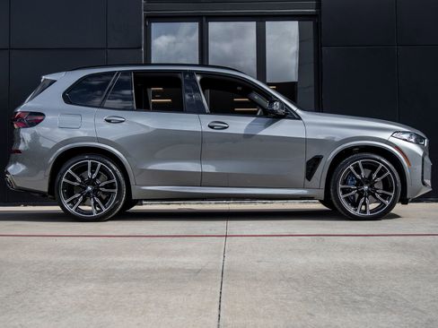 Used 2026 BMW X5 M60i w/ Climate Comfort Package image 10