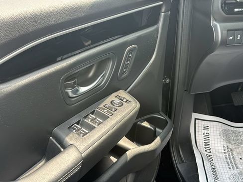 Used 2023 Honda Pilot Touring image 13