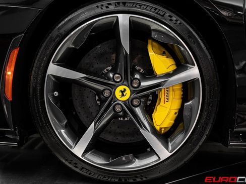 Used 2023 Ferrari SF90 Spider AWD/4WD image 33