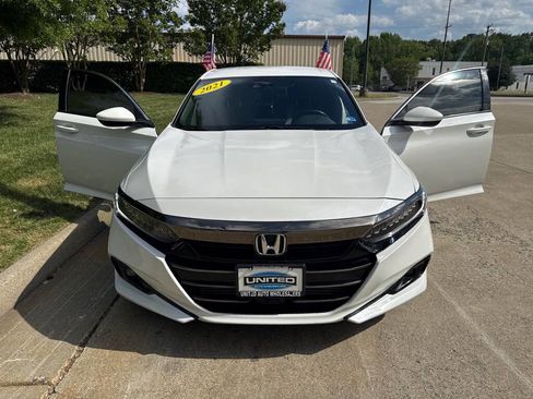 Used 2021 Honda Accord Sport image 8