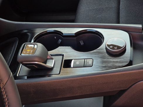 Used 2026 Nissan Rogue SV image 13