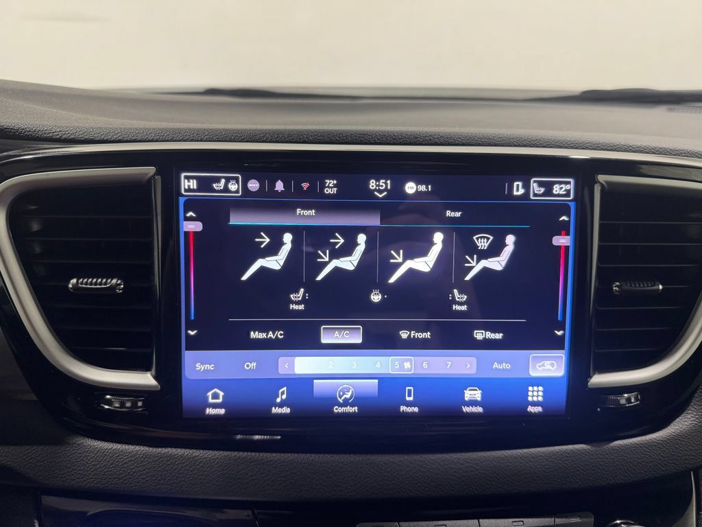 Used 2025 Chrysler Pacifica Select FWD image 35