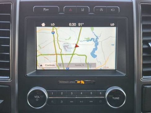 Used 2019 Ford Expedition Platinum RWD image 15