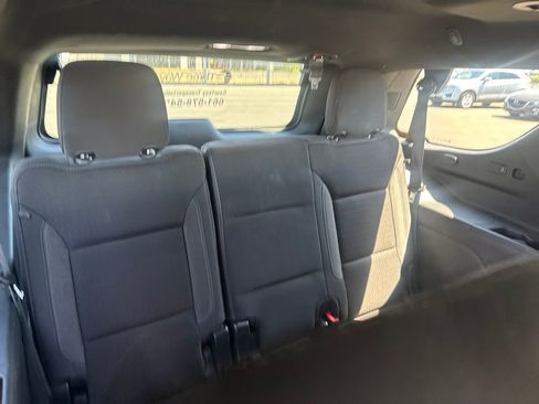 Used 2024 Chevrolet Tahoe LS RWD image 12