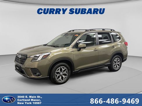 Certified 2023 Subaru Forester Premium AWD/4WD image 1