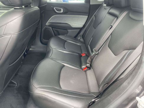 Used 2022 Jeep Compass Latitude w/ Convenience Group AWD/4WD image 14