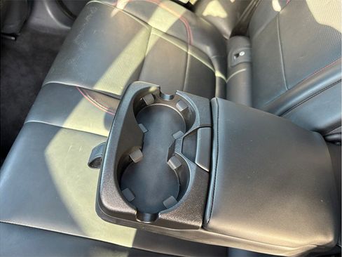 Used 2018 Jaguar E-PACE First Edition image 41