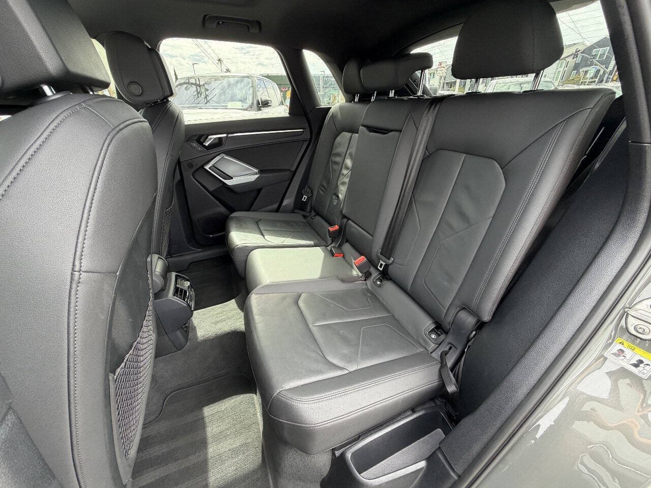Used 2020 Audi Q3 2.0T Premium Plus w/ Premium Plus Package AWD/4WD image 13