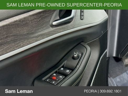 Used 2024 Jeep Grand Cherokee Limited image 18