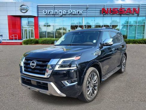 Used 2023 Nissan Armada Platinum w/ Captain's Chairs Package AWD/4WD image 4