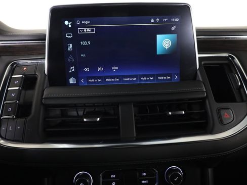 Used 2023 Chevrolet Tahoe Z71 w/ Z71 Off-Road Package AWD/4WD image 17