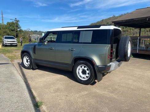 Used 2023 Land Rover Defender 110 S image 2
